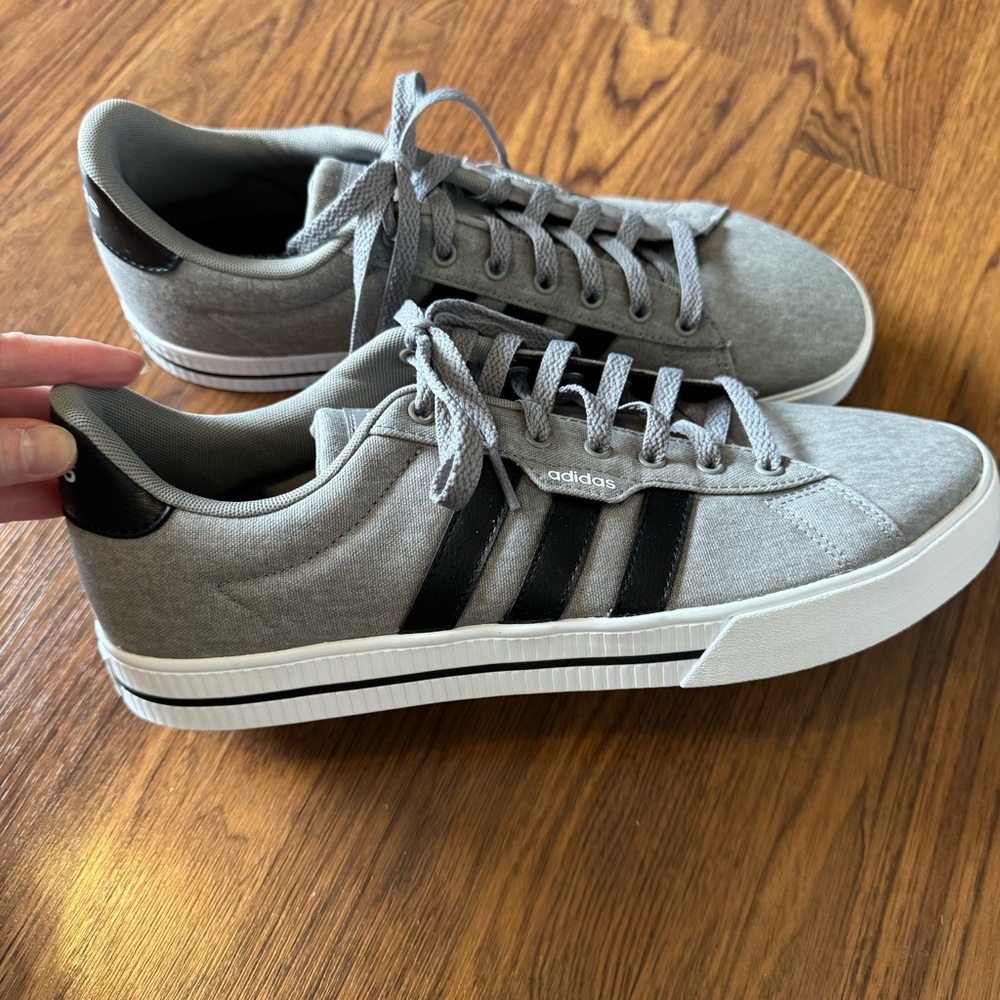 Adidas Men's Gray and Black Sneakers